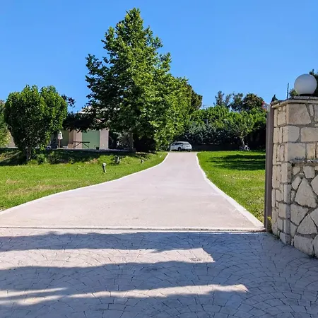 Villa Eora