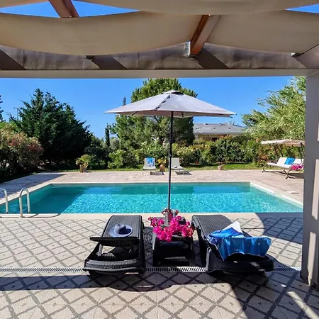 Eora Villa *