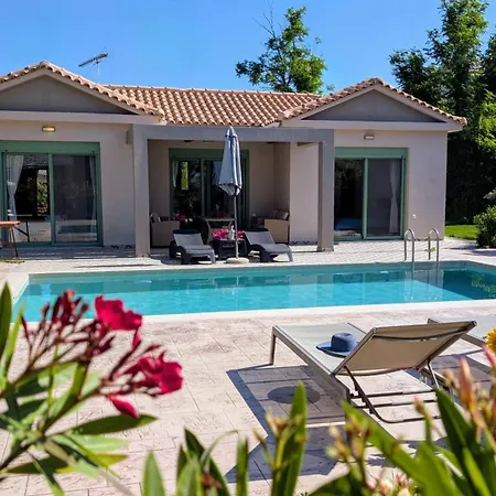 Villa Eora *