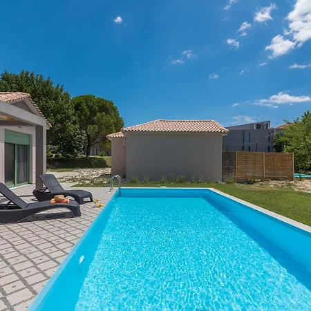 Eora Villa
